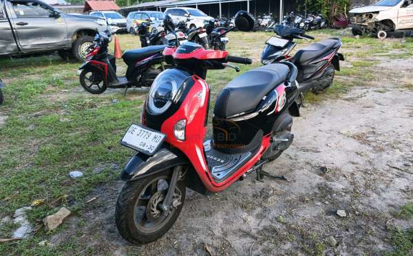 HONDA  SCOOPY