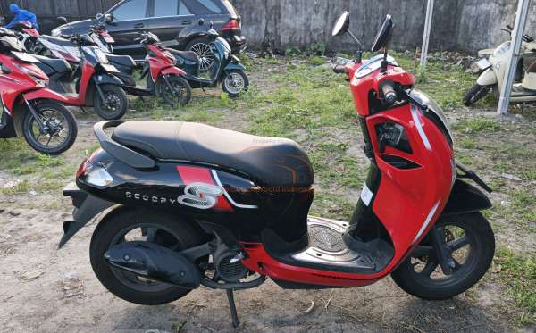 HONDA  SCOOPY