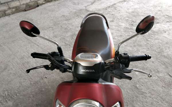 HONDA SCOOPY eSP STYLISH