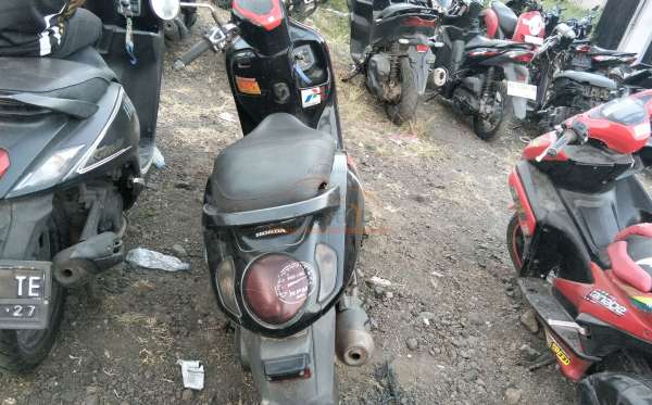 HONDA SCOOPY SPORTY