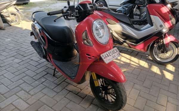 HONDA SCOOPY