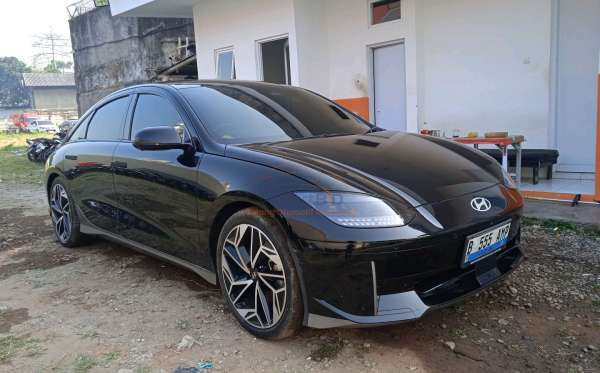 HYUNDAI  IONIQ  6 EV