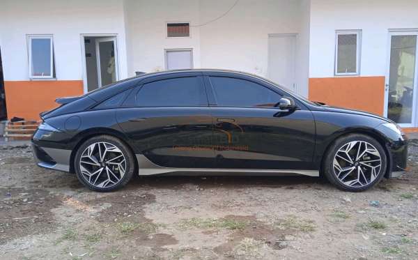 HYUNDAI  IONIQ  6 EV