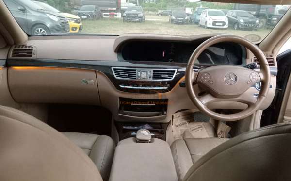 MERCEDES BENZ S 300 L