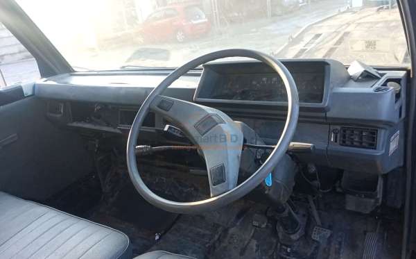 MITSUBISHI L 300