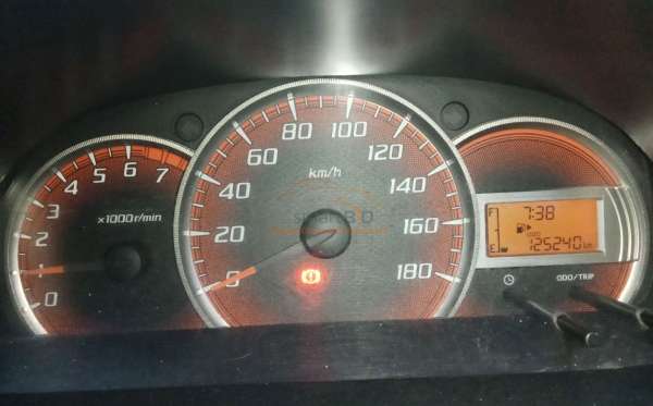 TOYOTA AVANZA