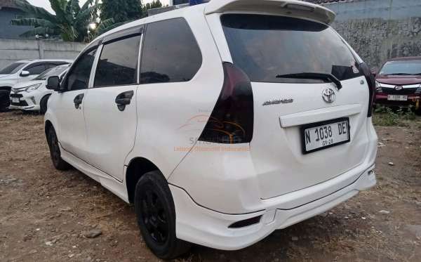 TOYOTA AVANZA