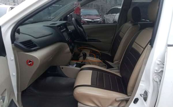 TOYOTA AVANZA