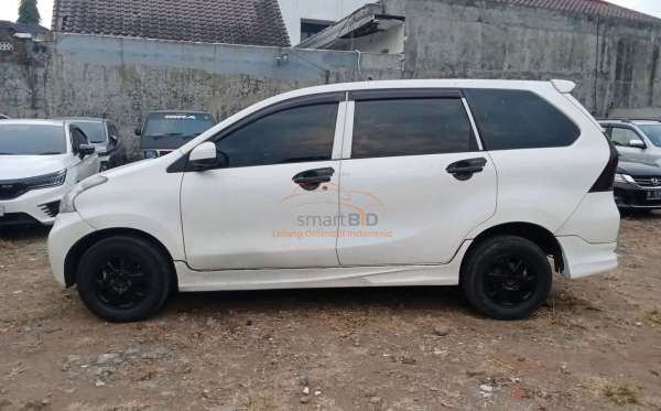 TOYOTA AVANZA