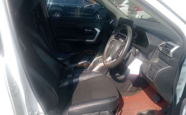 TOYOTA RAIZE 1.0 T S