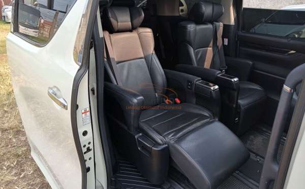 TOYOTA VELLFIRE ZG