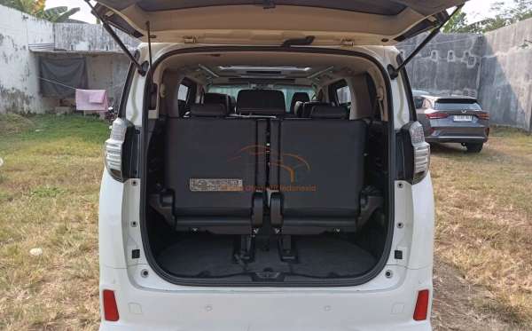 TOYOTA VELLFIRE ZG