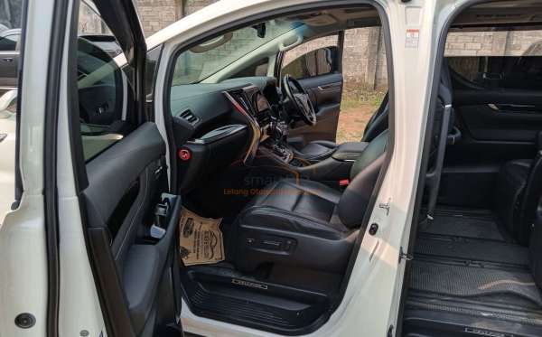 TOYOTA VELLFIRE ZG