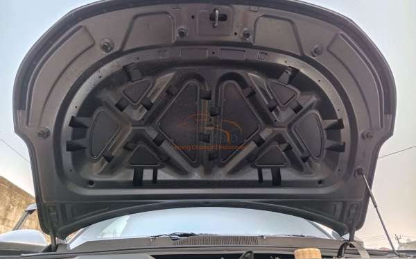 WULING ALVEZ SE