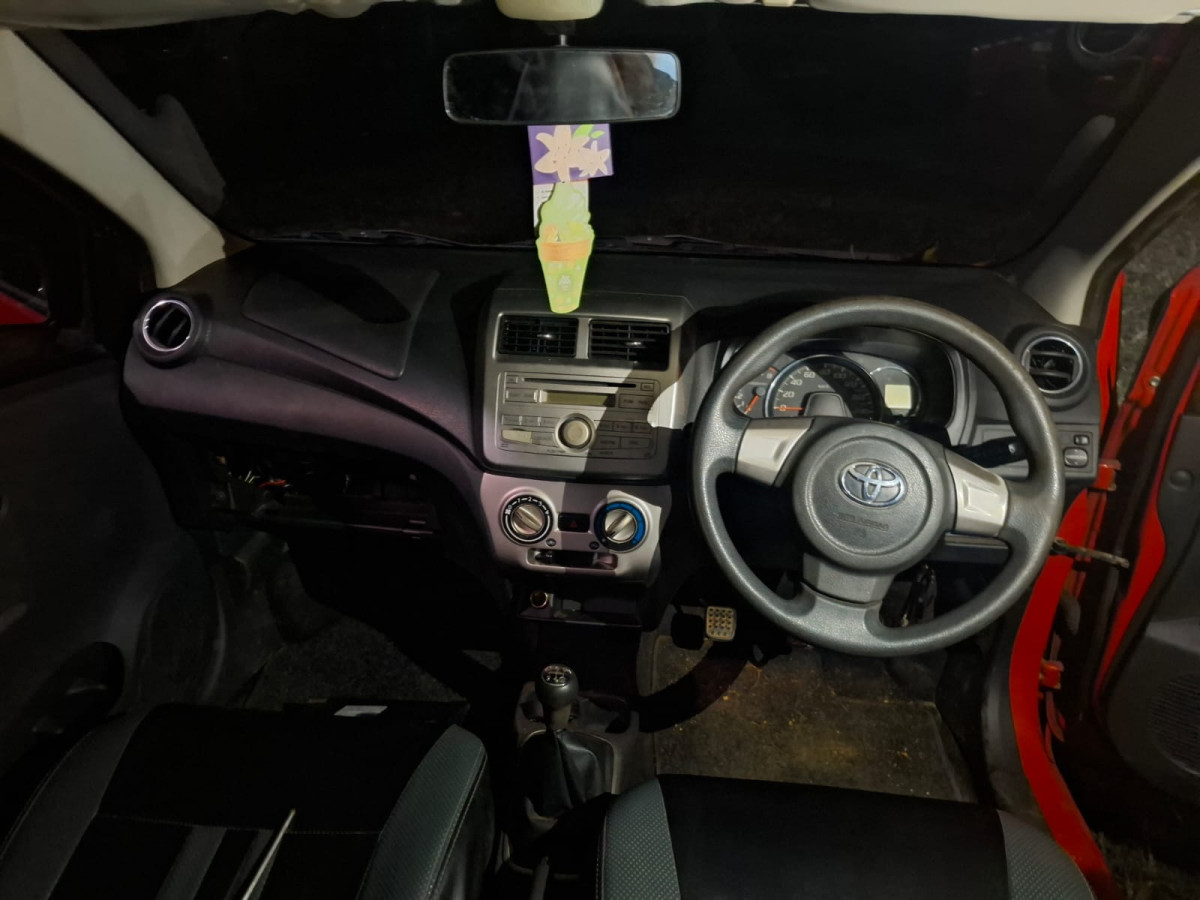 TOYOTA  AGYA  1.0 G