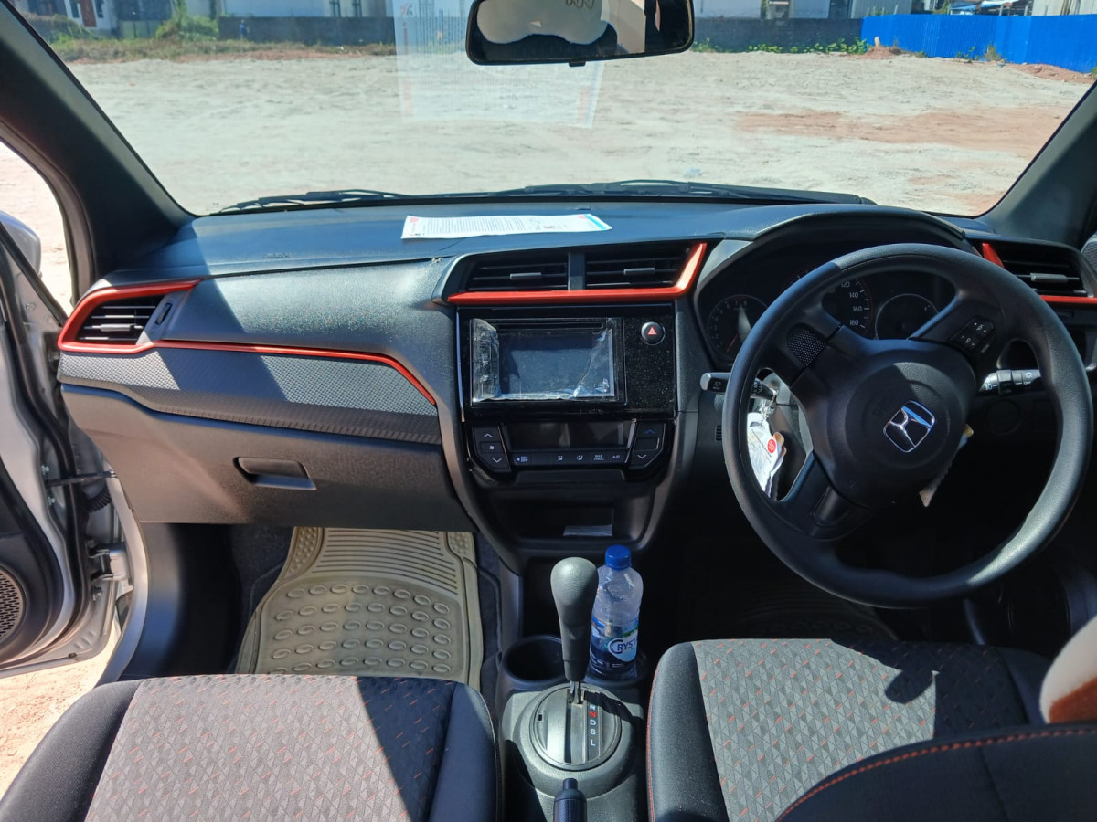 HONDA BRIO  RS