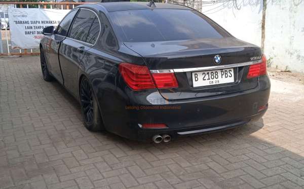 BMW 730L I  AT