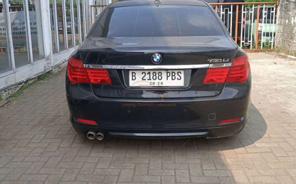 BMW 730L I  AT