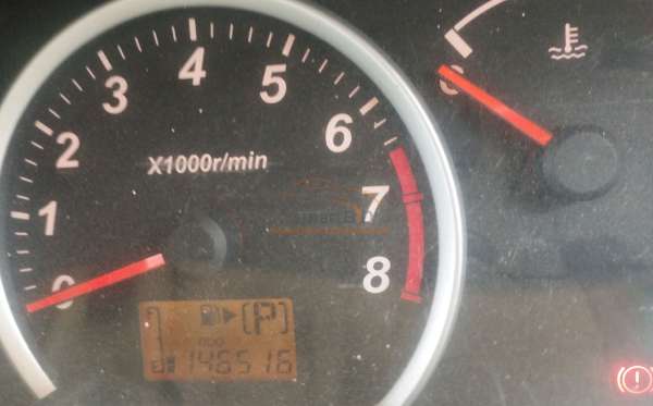 DAIHATSU LUXIO X