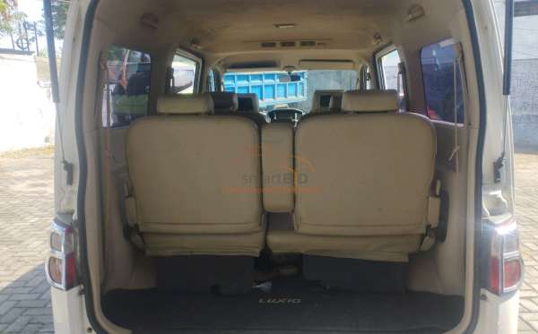 DAIHATSU LUXIO X