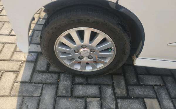 DAIHATSU LUXIO X