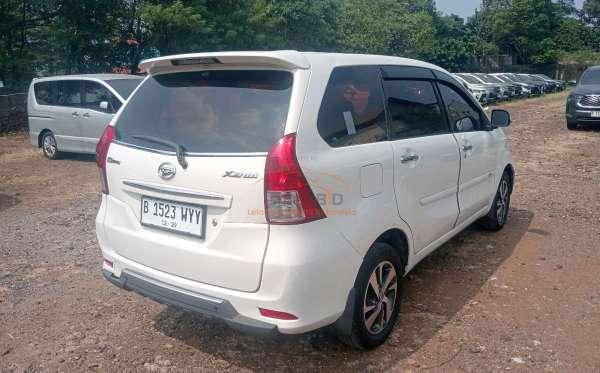 DAIHATSU XENIA R