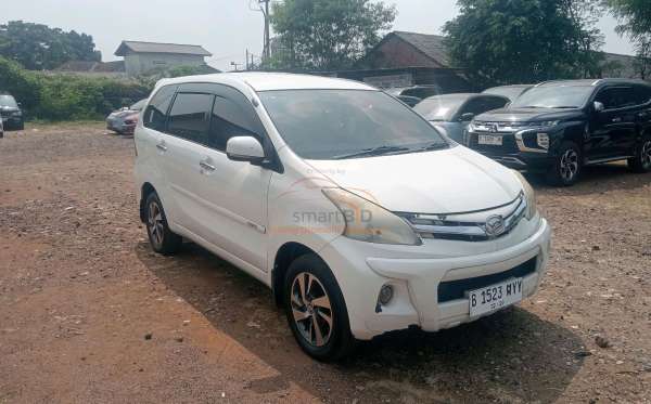 DAIHATSU XENIA R