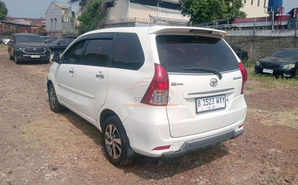 DAIHATSU XENIA R