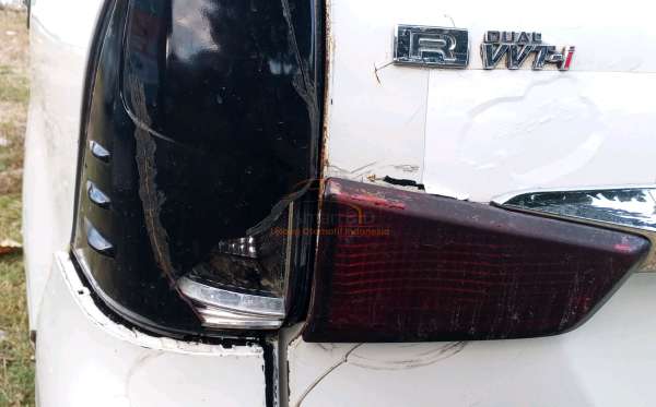 DAIHATSU  XENIA  R