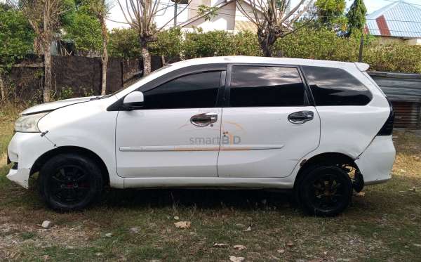 DAIHATSU  XENIA  R