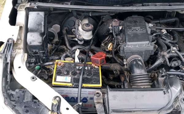 DAIHATSU  XENIA  R