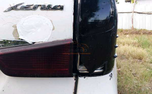 DAIHATSU  XENIA  R