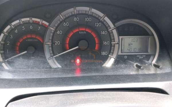 DAIHATSU  XENIA  R