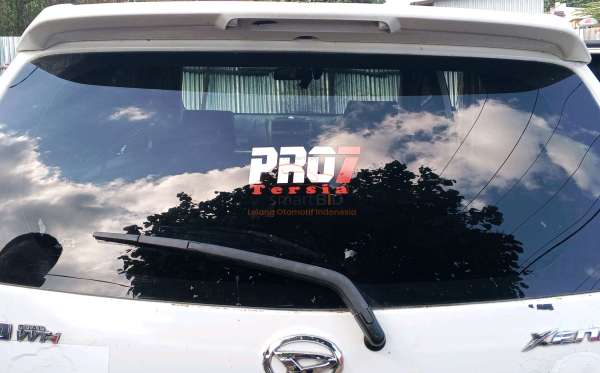 DAIHATSU  XENIA  R