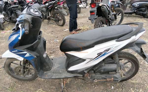 HONDA  BEAT