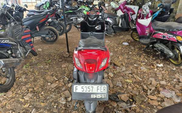 HONDA GENIO