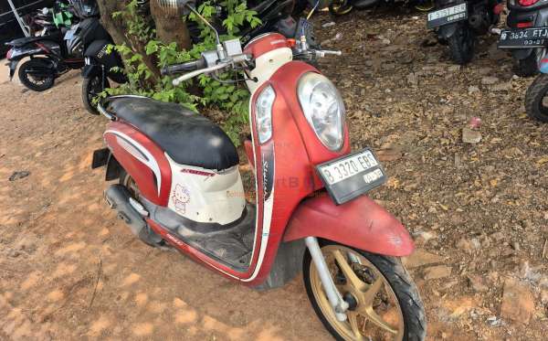 HONDA SCOOPY
