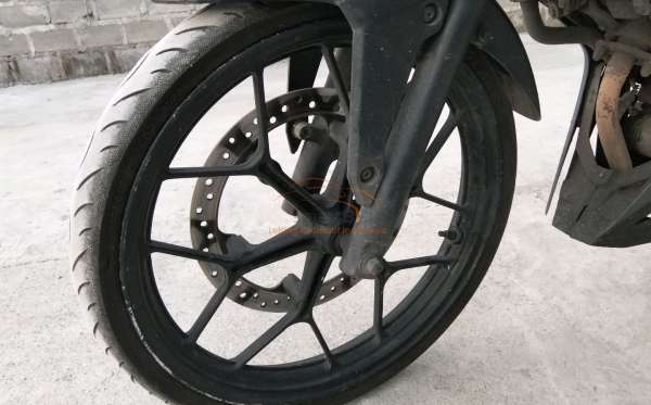 HONDA SONIC 150 R