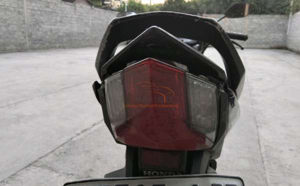 HONDA SONIC 150 R