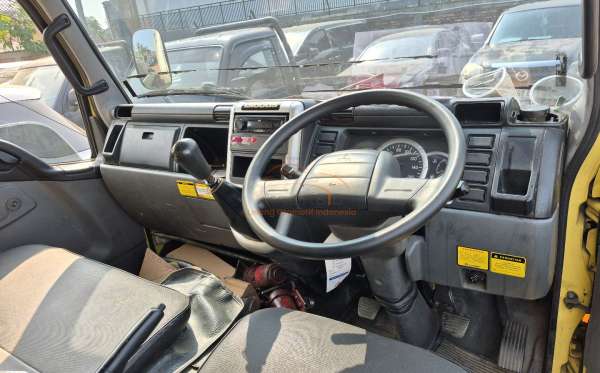 MITSUBISHI CANTER FE 74
