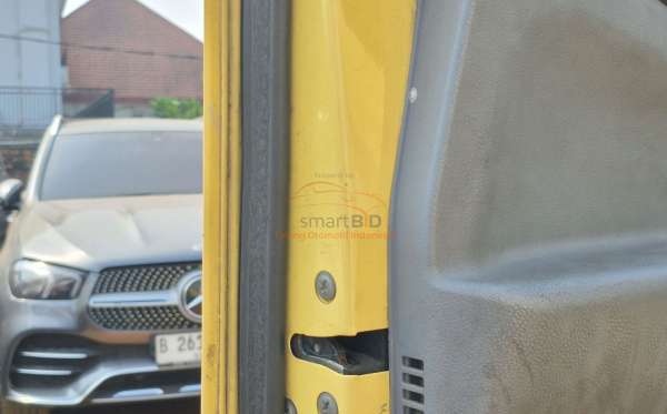 MITSUBISHI CANTER FE 74