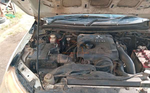 MITSUBISHI DC GLS 4X4