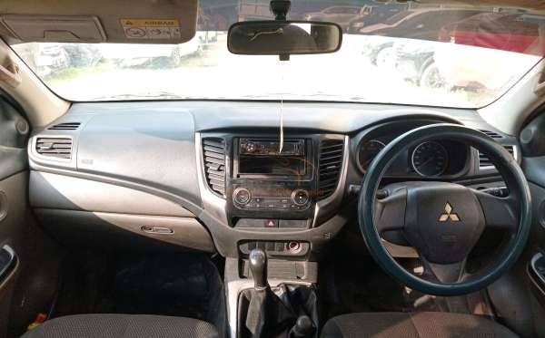MITSUBISHI DC GLS 4X4