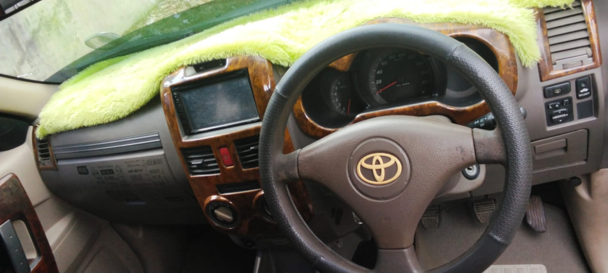 TOYOTA RUSH