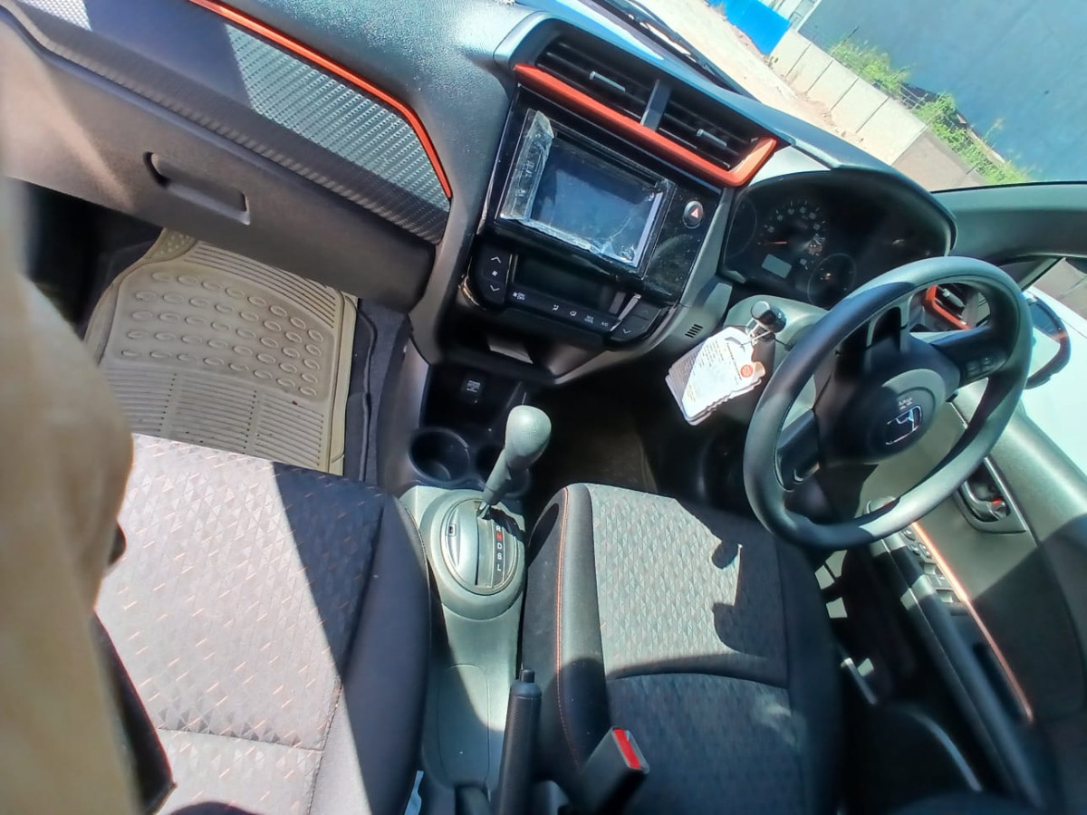 HONDA BRIO  RS