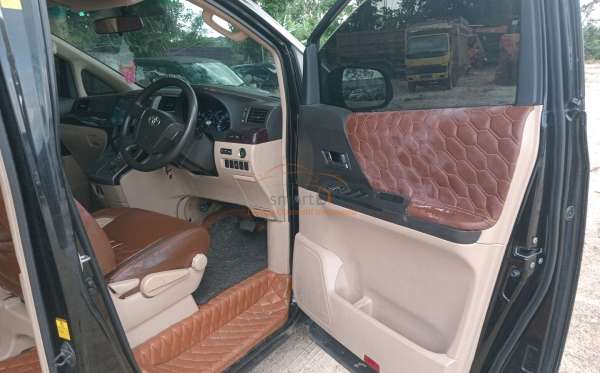TOYOTA ALPHARD 2.4 X