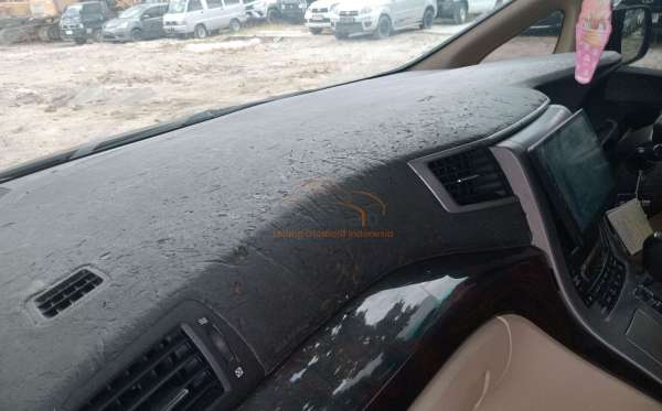 TOYOTA ALPHARD 2.4 X