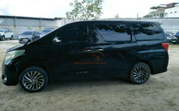TOYOTA ALPHARD 2.4 X