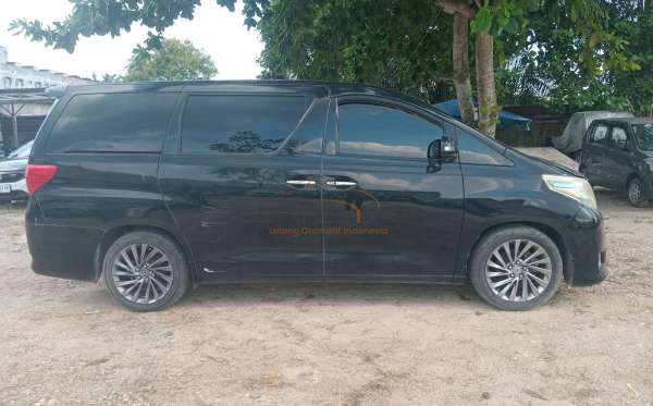 TOYOTA ALPHARD 2.4 X