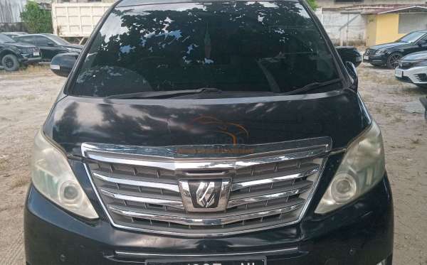 TOYOTA ALPHARD 2.4 X